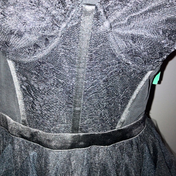 Designer gown - Picture 2 of 3